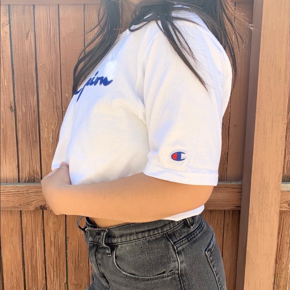 Champion T-Shirt - Picture 3 of 4